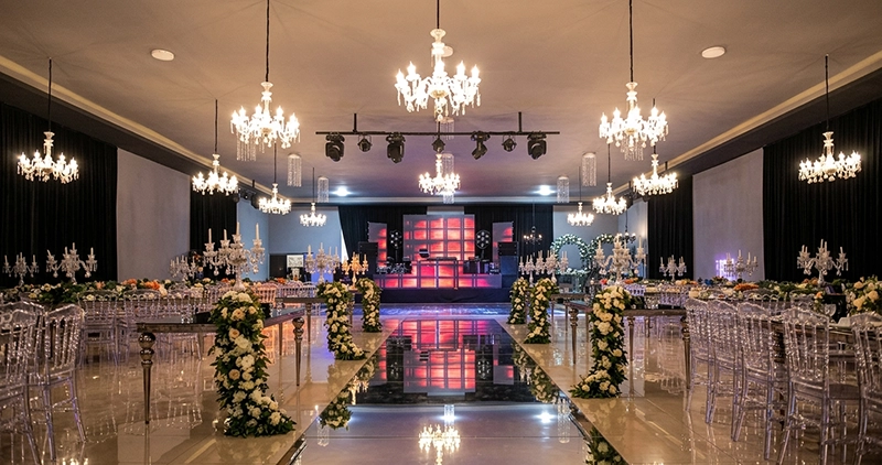 نمونه‌کار تجهیز قصر نور